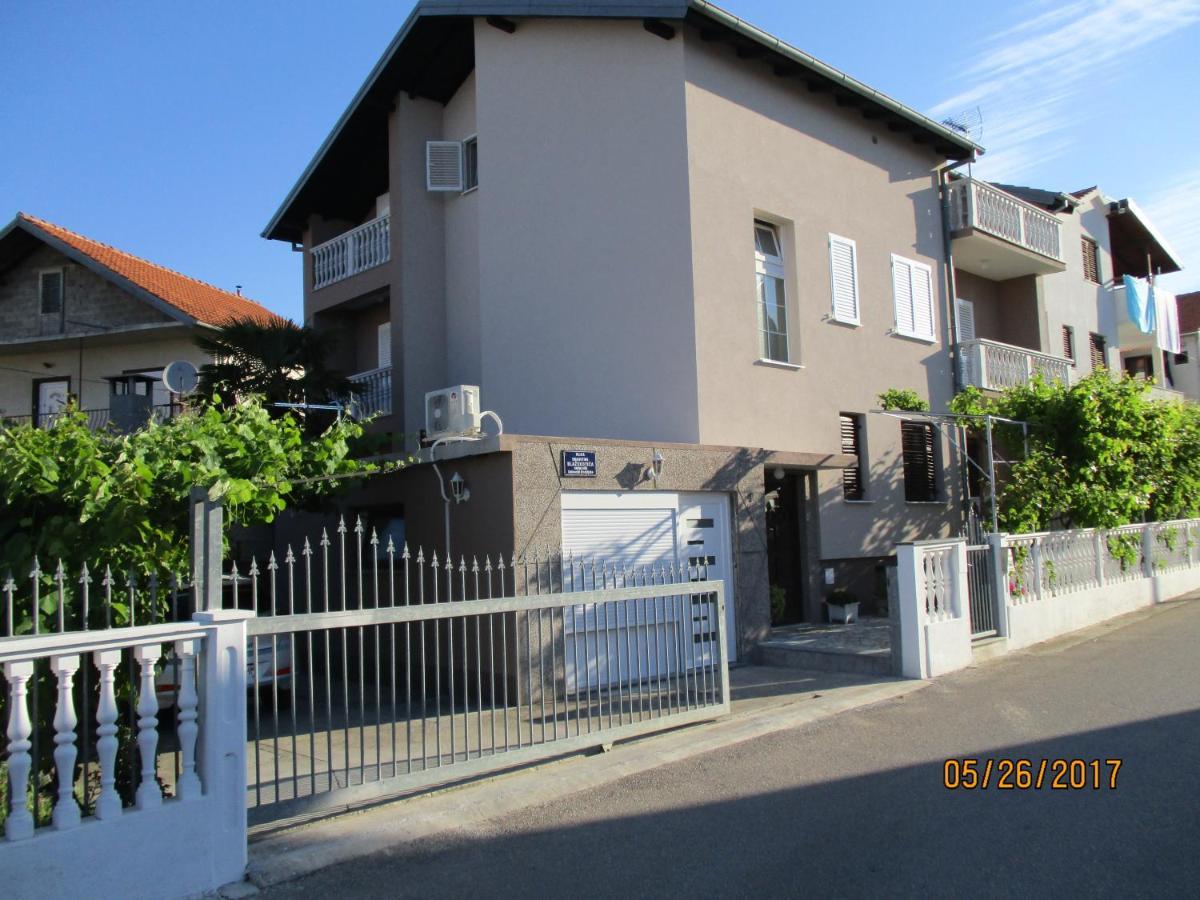 Apartment Patrizia ซาดาร์ ภายนอก รูปภาพ